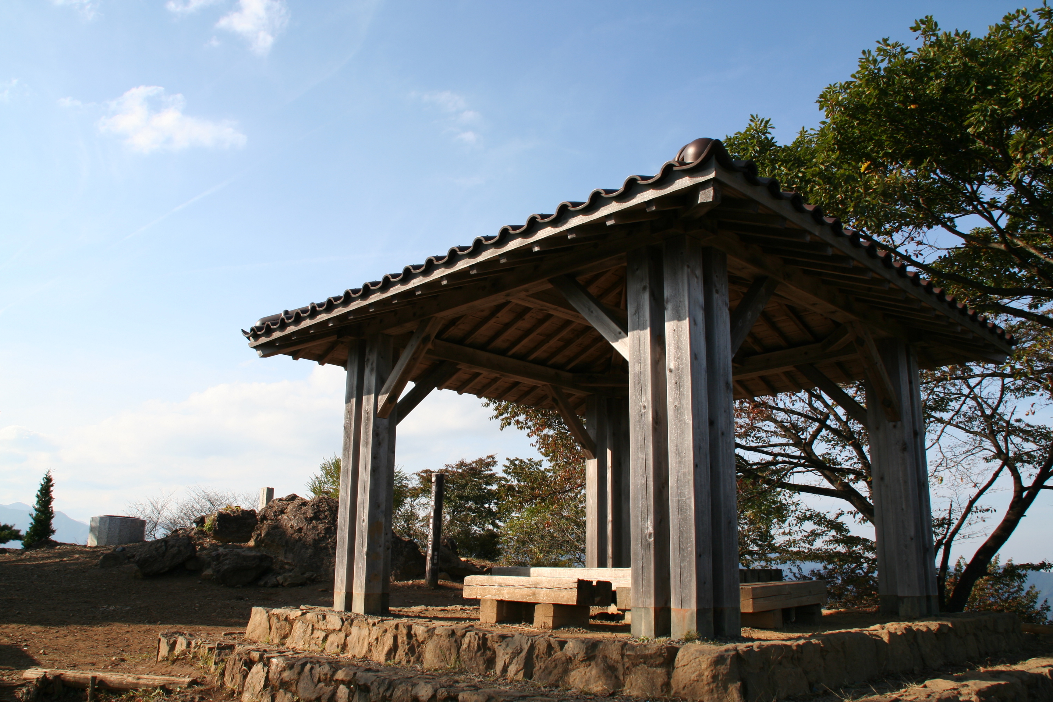 日の出山の画像